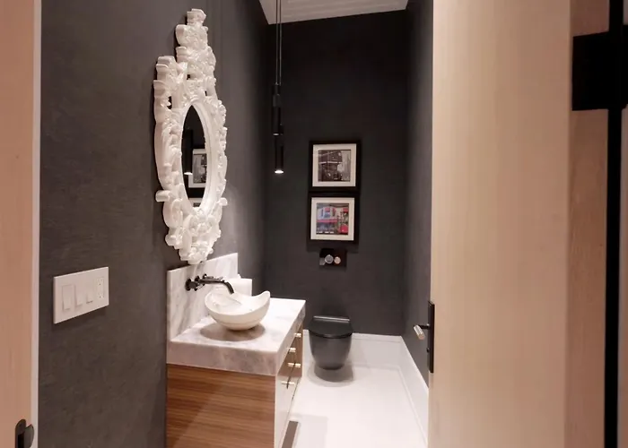 Holiday Apartments *